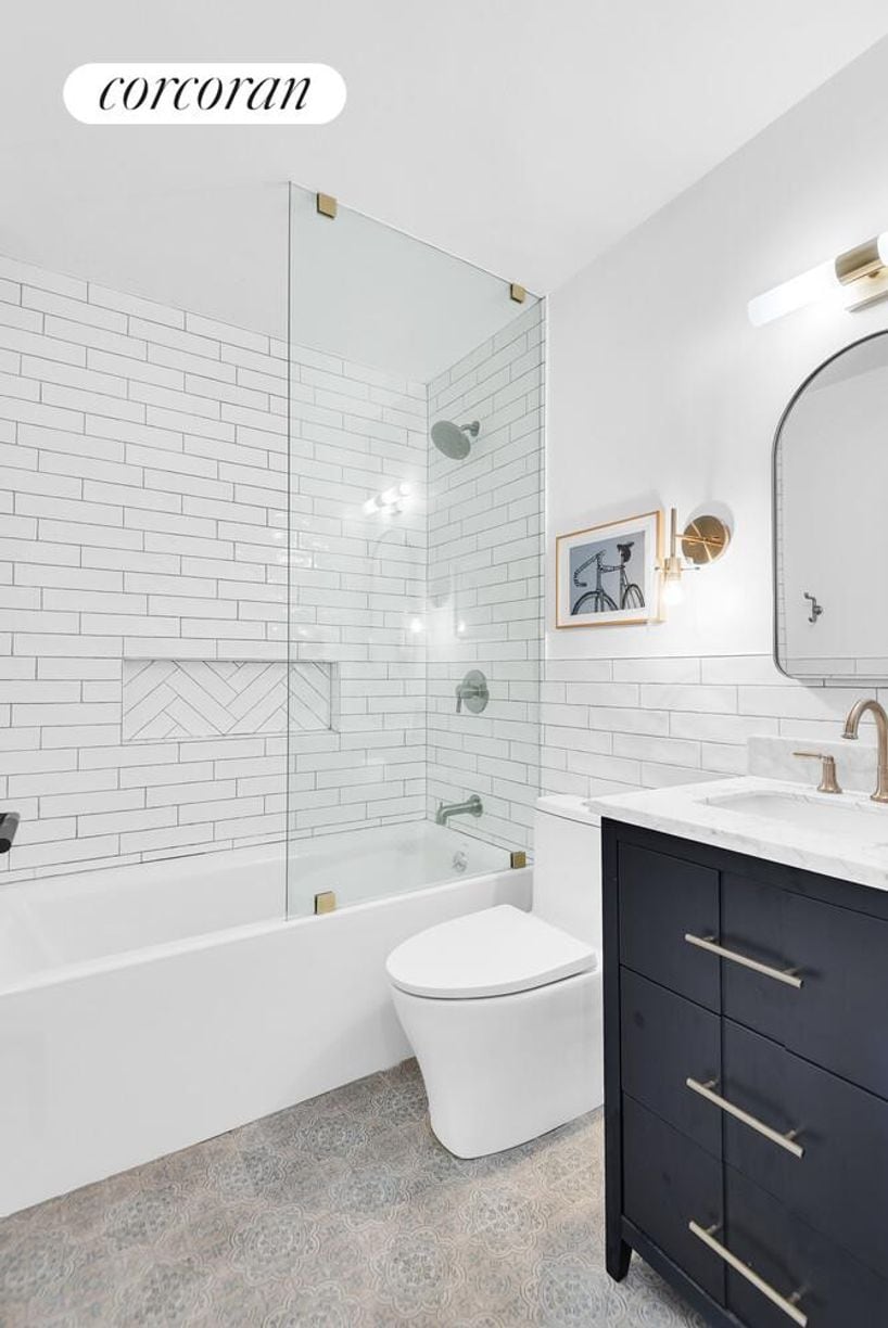 Building Photo - 280 Park Ave S