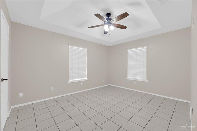 Building Photo - 19 S 41st St