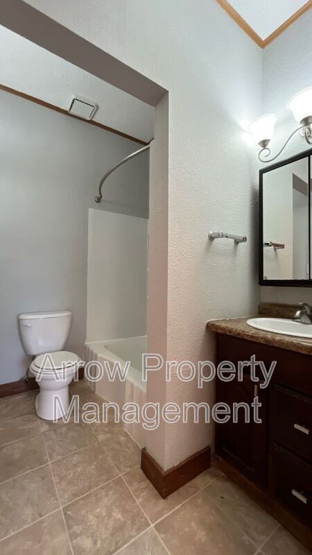 Building Photo - 2829 South St