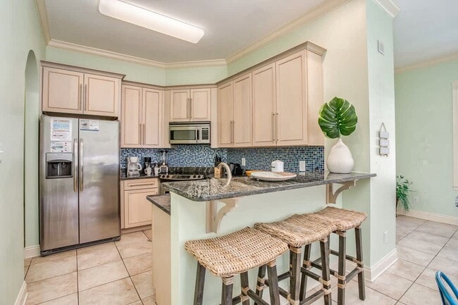 Building Photo - 6727 Kiva Way