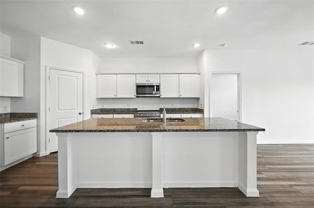 Building Photo - 1637 Escondido Dr