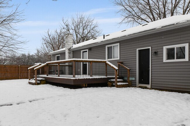 Building Photo - Community Park &amp; Midgard 3671