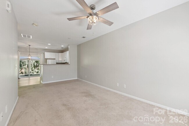 Building Photo - 124 Clydesdale Ct
