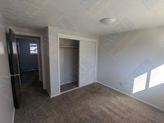 Building Photo - 1048 Harrison-A