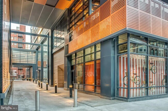 Building Photo - 1213 Walnut St