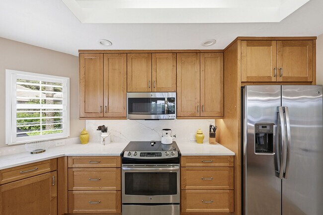 Building Photo - 26868 Wedgewood Dr