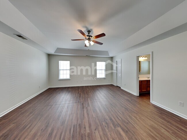 Building Photo - 11240 Anna Rose Rd