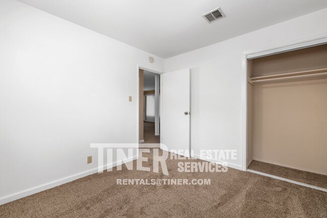 Building Photo - 4053 Cornelia Way