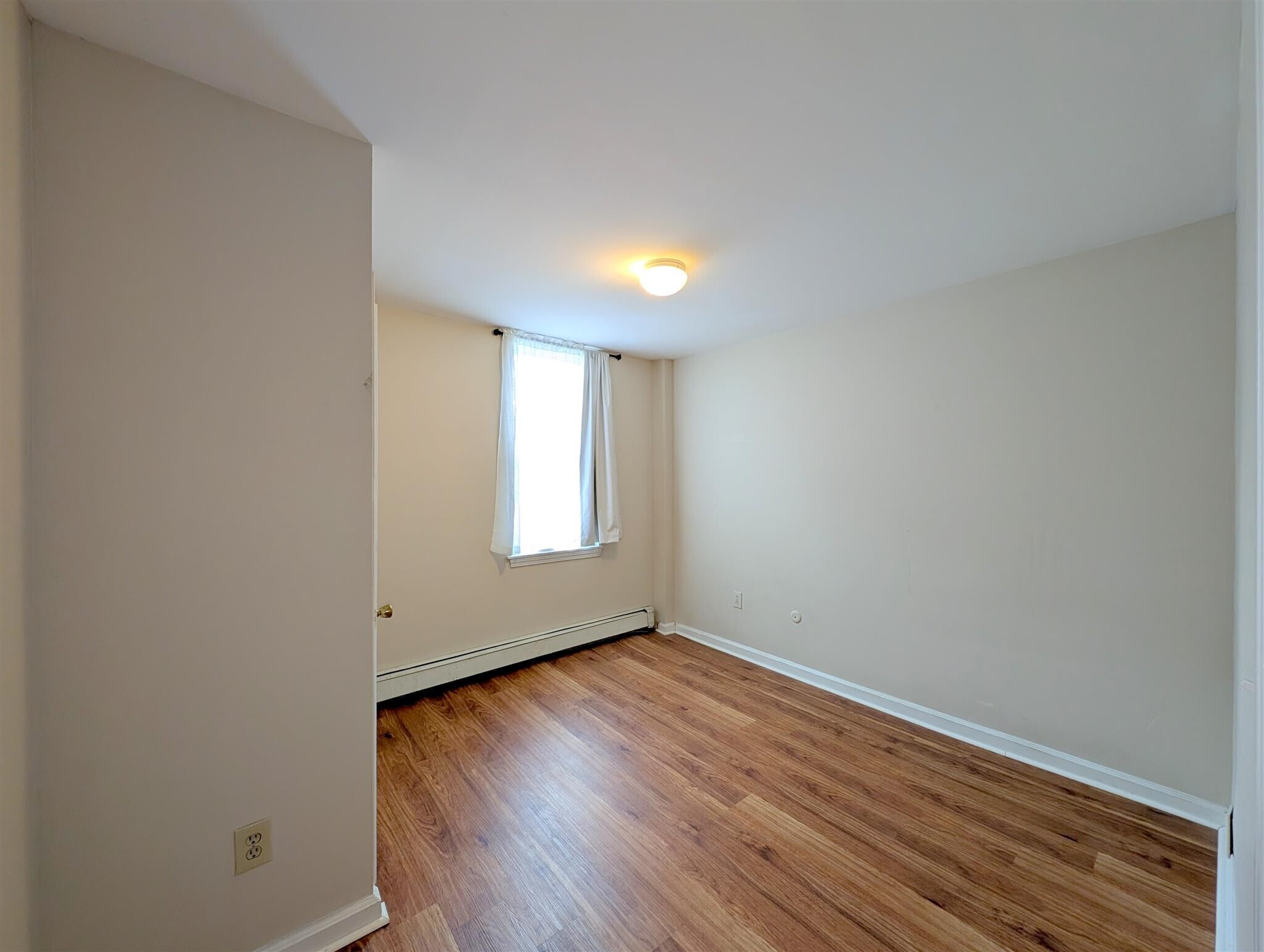 Building Photo - 288 Prospect St