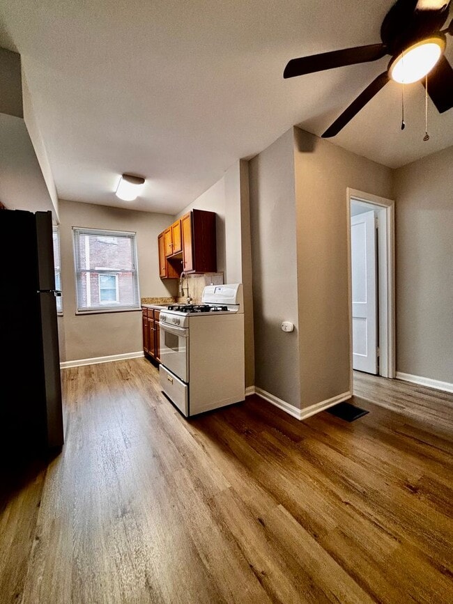 Building Photo - Newly Renovated 2 bedroom in Fairborn! - Schedule a tour now!