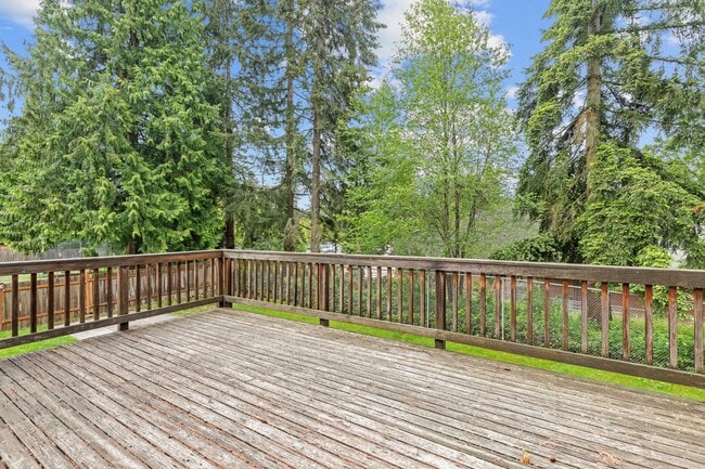 Building Photo - 4Bd Bothell Home!