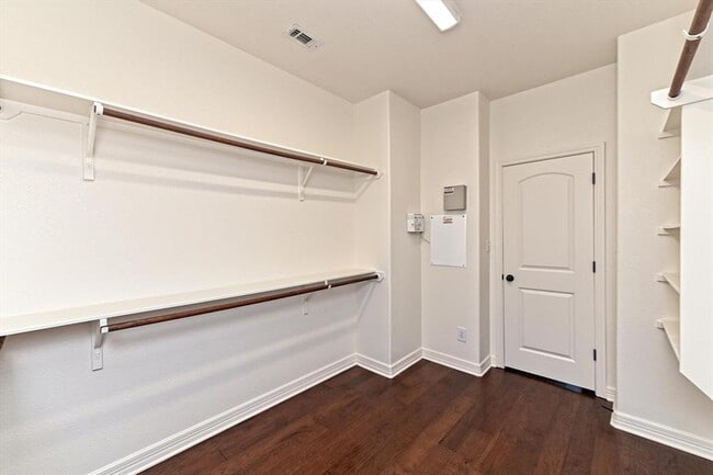 Building Photo - 12124 Terraza Cir