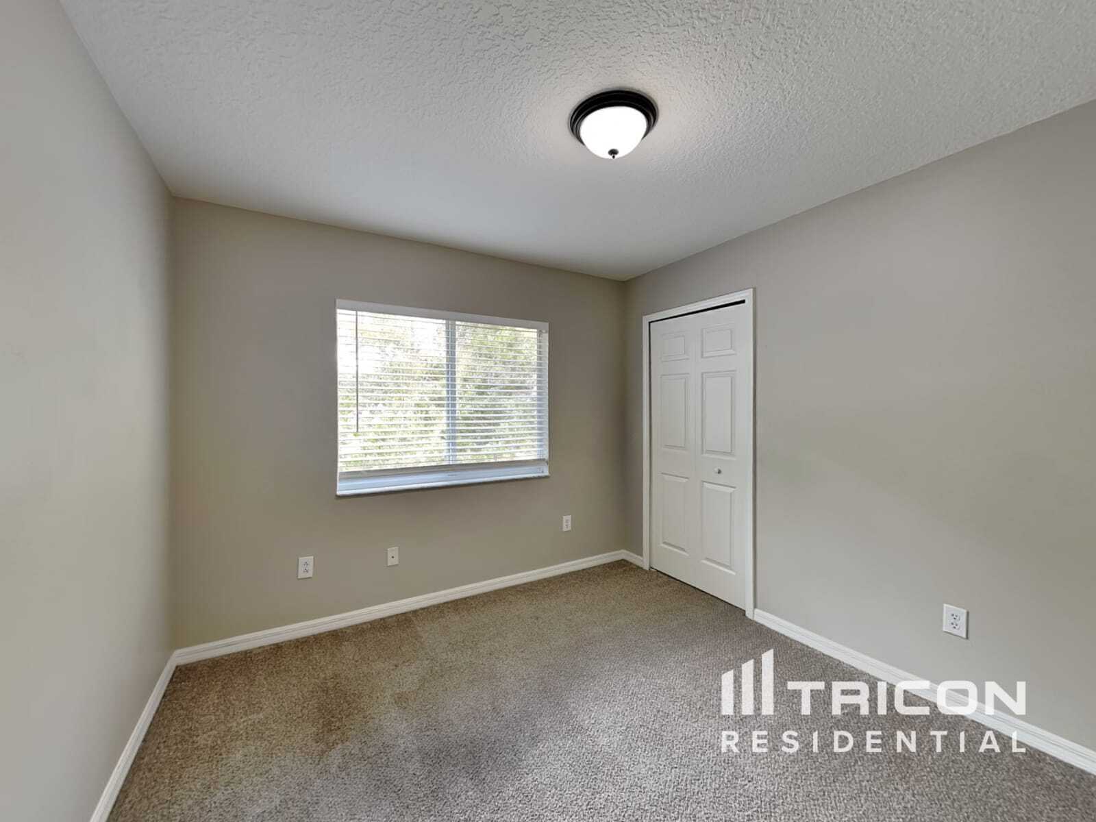 Building Photo - 6137 Skylarkcrest Dr