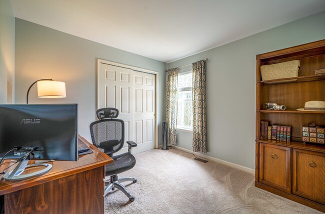 Building Photo - Stunningly Updated Home in Evergreen Meado...