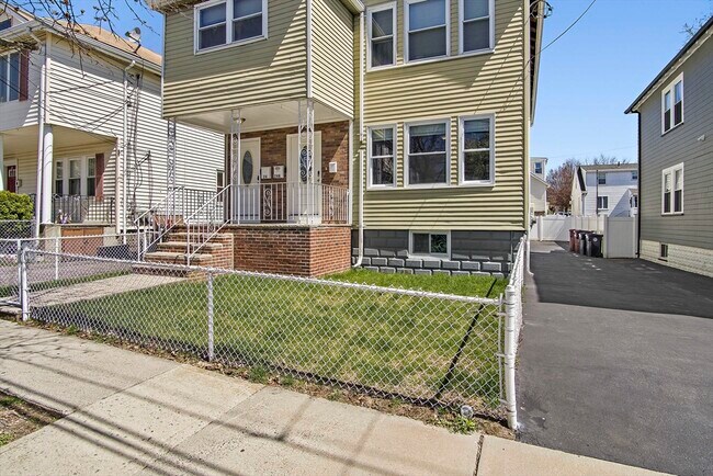 Building Photo - 24 Englewood Ave