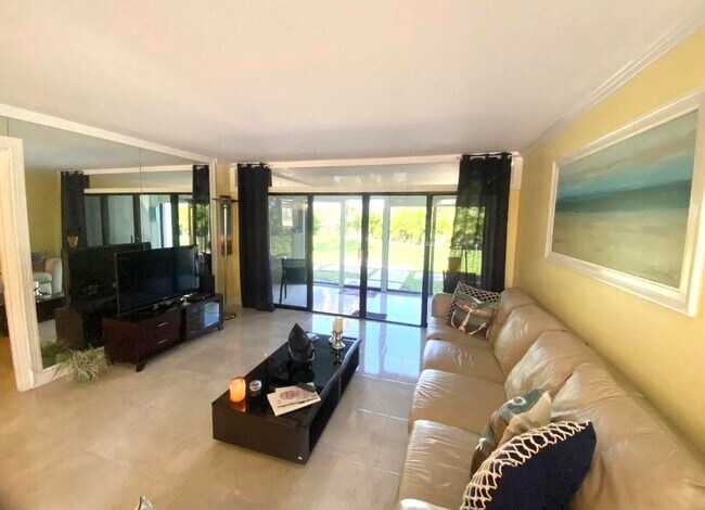 Building Photo - 1705 Presidential Way