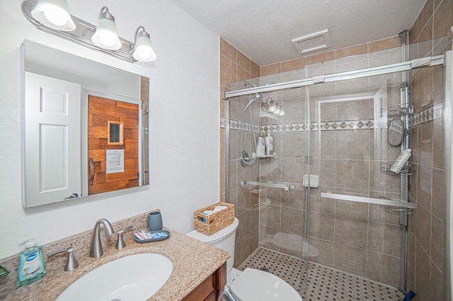 Building Photo - 4801 Canterbury Way