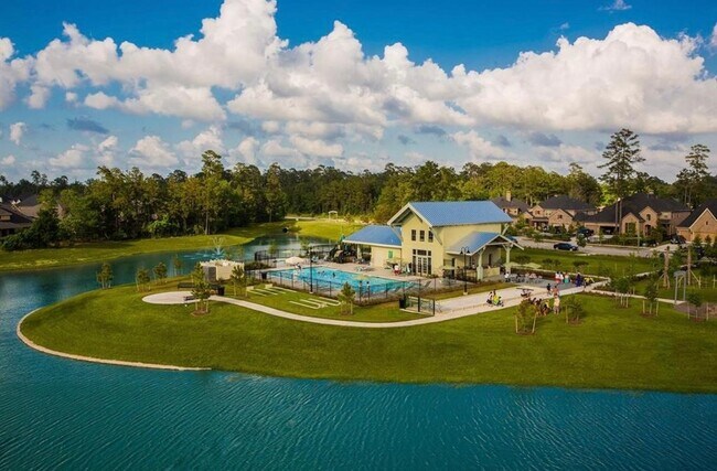 Building Photo - 17706 Rosemary Ln