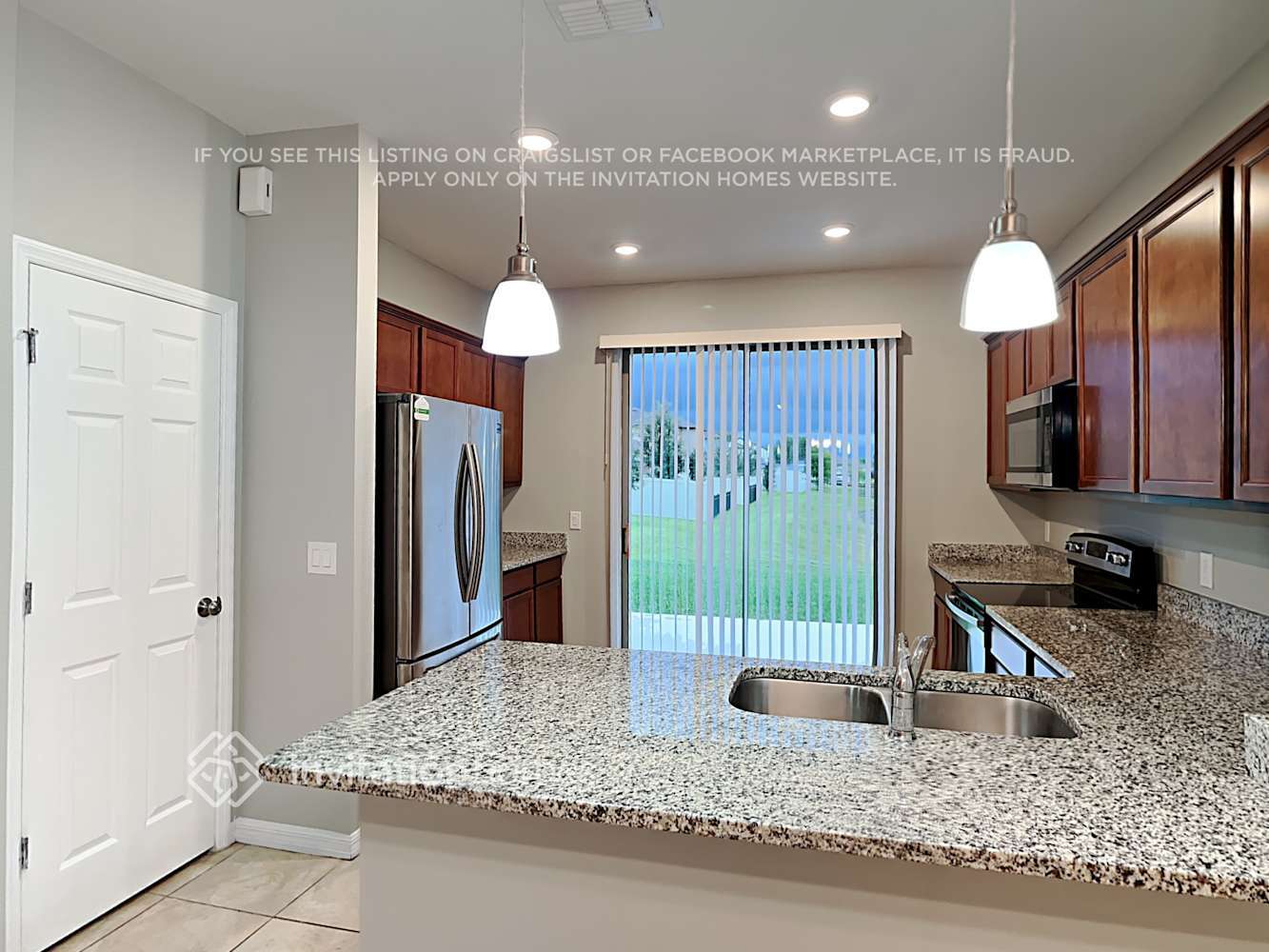 Building Photo - 1860 Cayman Cove Cir