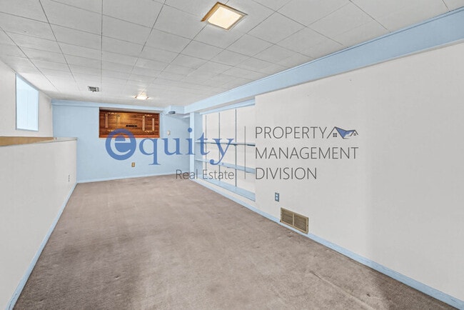 Building Photo - Murray House for Rent