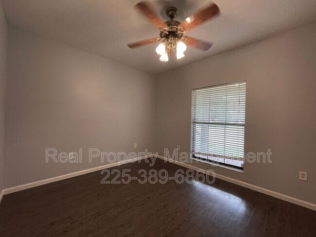 Building Photo - 25491 Plantation Ave