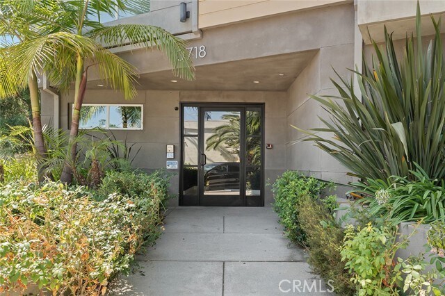 Building Photo - 10718 Acama St