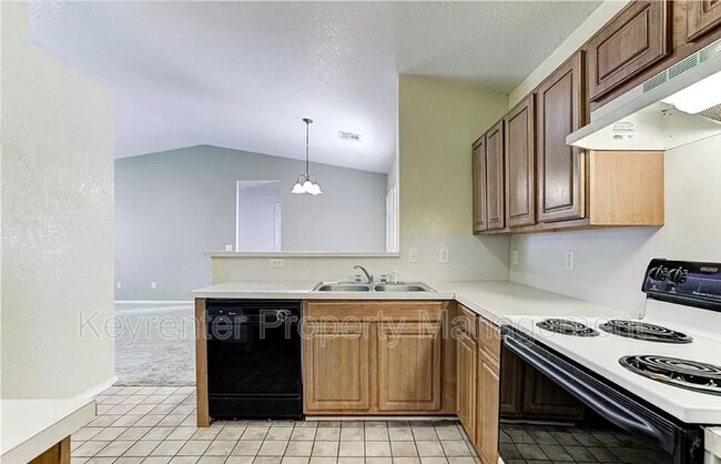 Building Photo - 15405 Acacia Rd