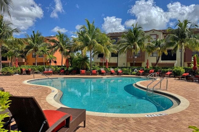 Building Photo - ? Stylish 2BR/2BA Townhouse in Resort-Style Community | Available July 2025 – April 2026 | 30-Nig...