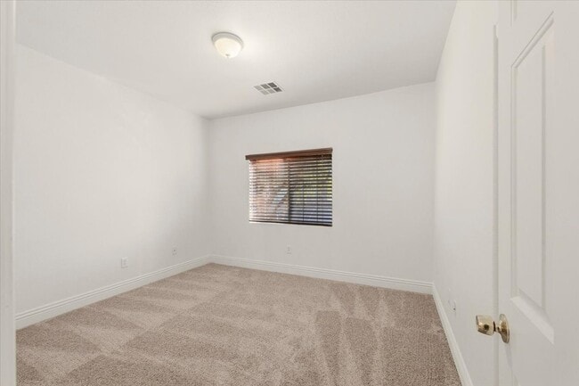 Building Photo - 8928 Spotted Tail Ave