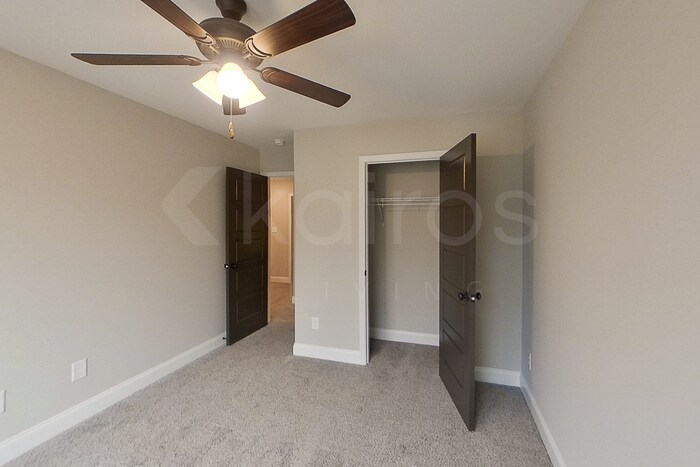 Building Photo - 162 Allentown Wy