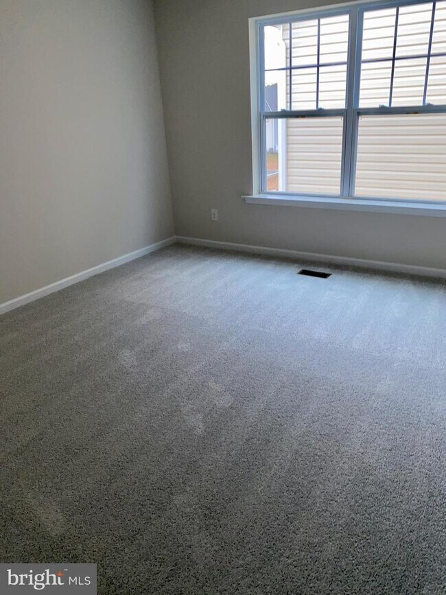 Building Photo - 730 Houston St