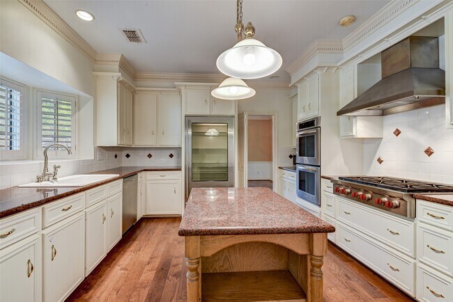 Building Photo - 5502 Fountainbridge Ln