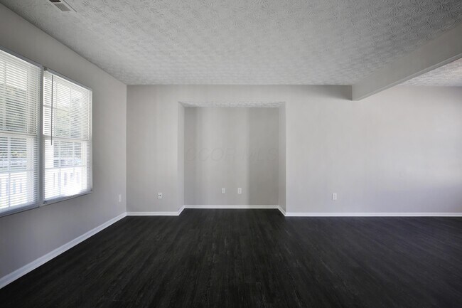 Building Photo - 1843 Canopy Ln