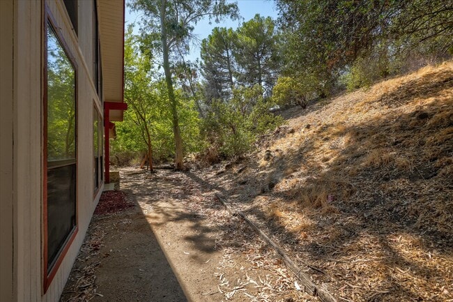 Building Photo - 29766 Tioga Dr