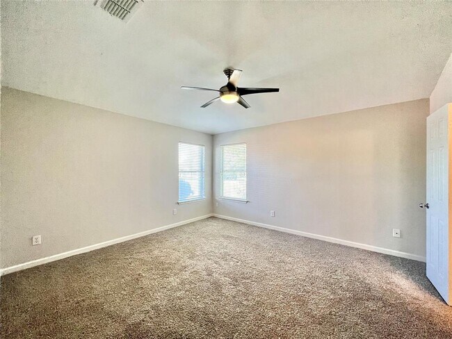 Building Photo - 2204 Ada Ln