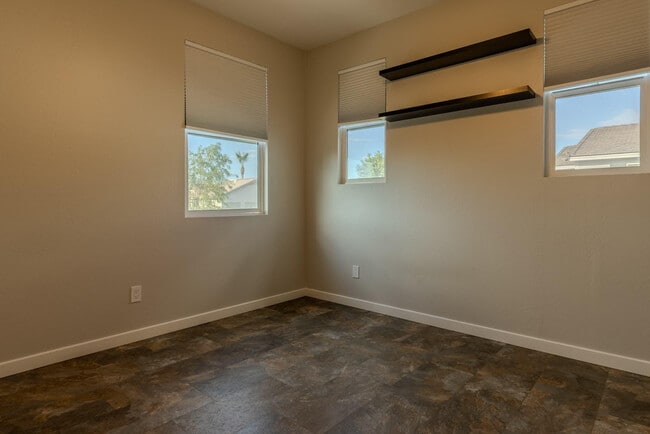 Building Photo - 1111 W. Diamondback Dr.