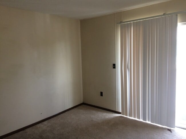 Building Photo - 1805 King College Rd