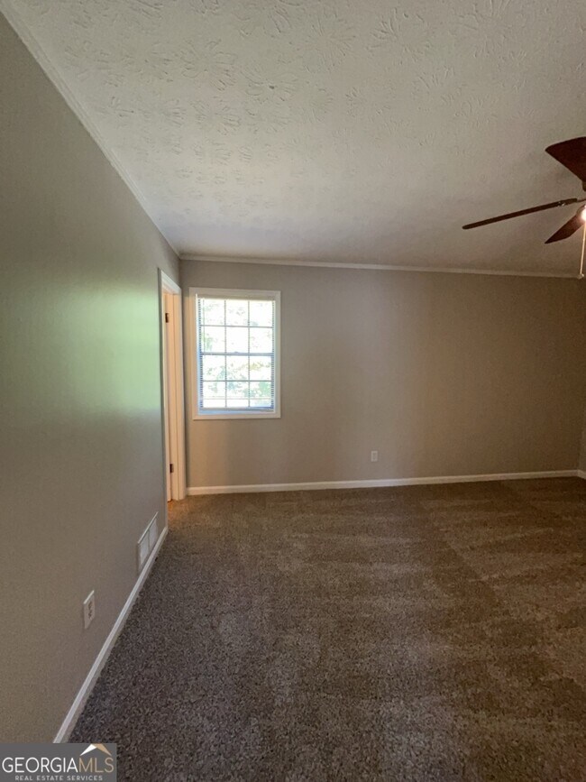 Building Photo - 2693 Seneca Trail NW