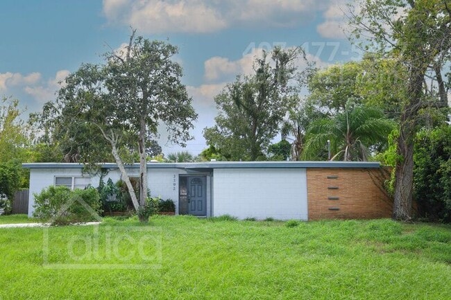 Primary Photo - 3392 Bougainvillea Dr