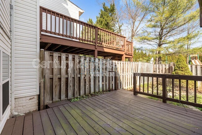 Building Photo - 21217 Millwood Square