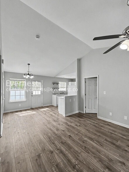 Building Photo - 1439 Clooney Ln