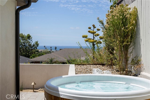 Building Photo - 2703 Via Montecito
