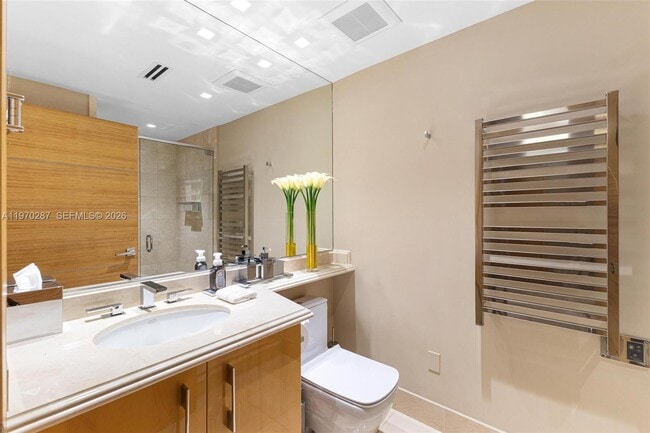 Building Photo - 17875 Collins Ave