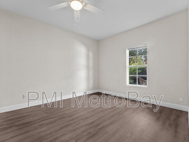 Building Photo - 8210 N Klondyke St