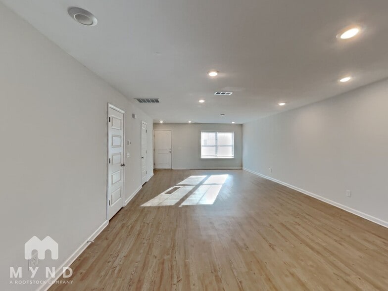 Building Photo - 1 Cardinal Ct