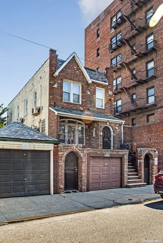 Primary Photo - 541 88th St