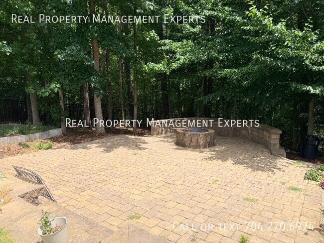 Building Photo - 9416 Scorpio Ln