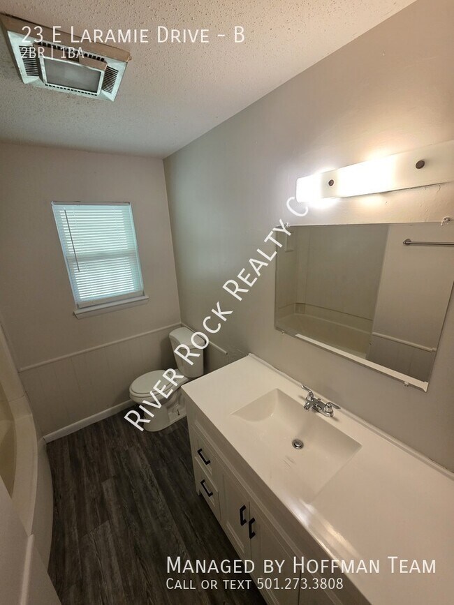 Building Photo - 23 E Laramie Dr