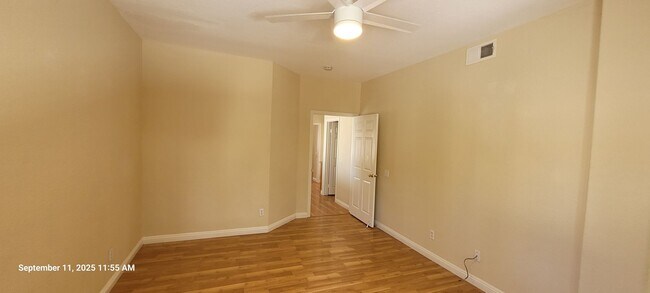 Building Photo - Convenient location in Scripps Ranch