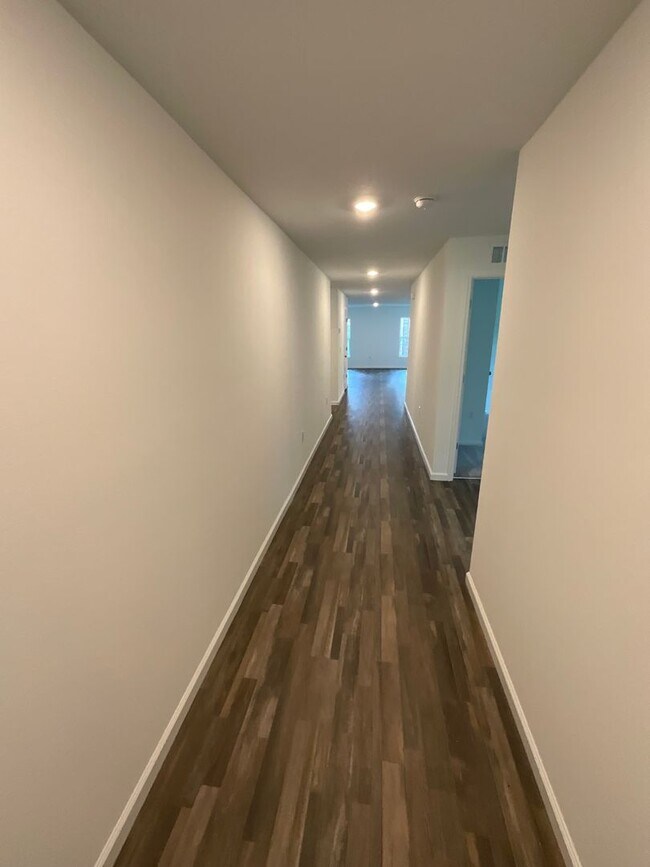Building Photo - Citrus Springs - Welcome Home